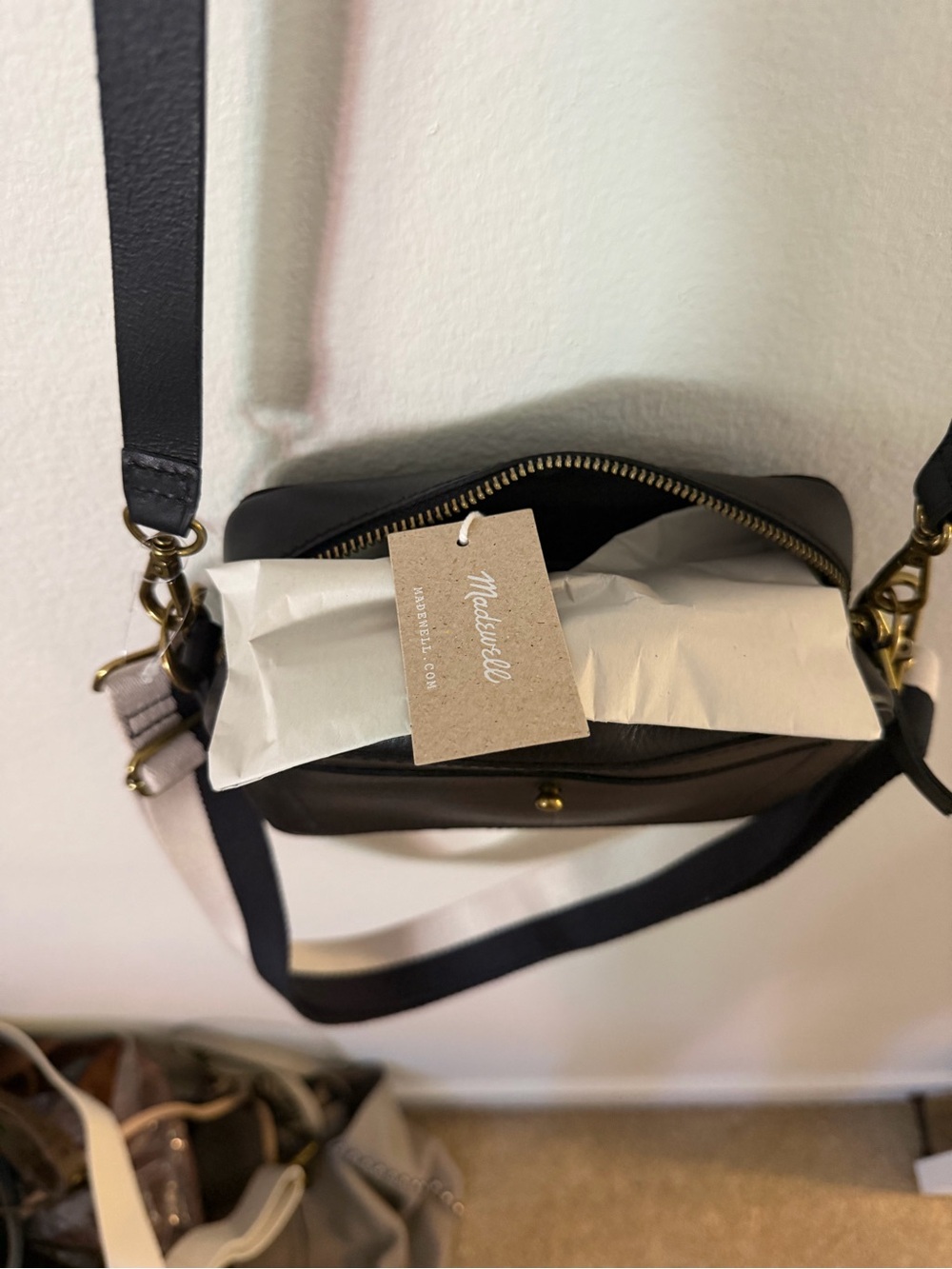 NWT Madewell Transport Black Leather Crossbody Camera Bag with 2 strap options - Picture 2 of 5